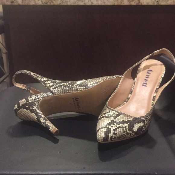 Corey high heel slick back pump - Picture 4 of 6